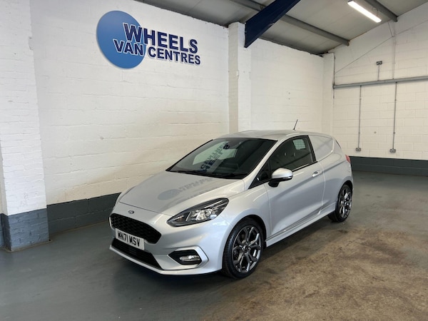 Used Ford Fiesta Van 2021 for sale - 75389607: Photo 1