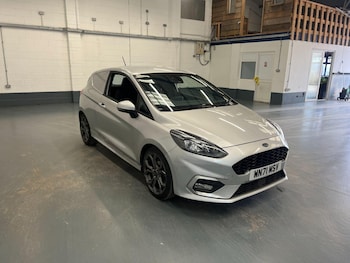 Used Ford Fiesta Van 2021 for sale - 75389607: Photo