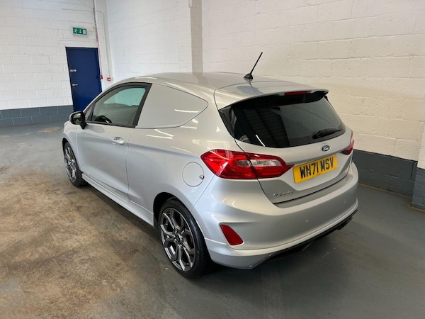 Used Ford Fiesta Van 2021 for sale - 75389607: Photo 5
