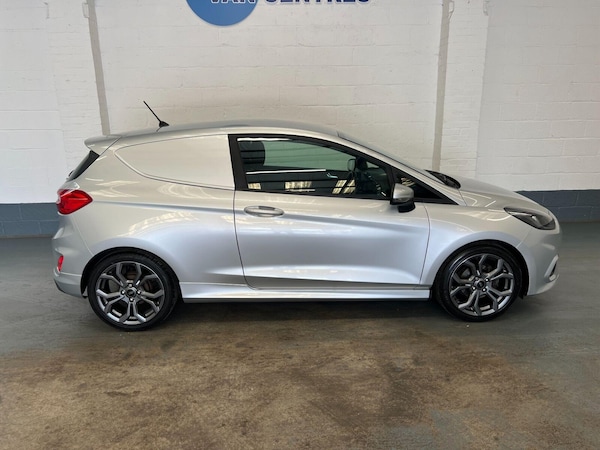 Used Ford Fiesta Van 2021 for sale - 75389607: Photo 7