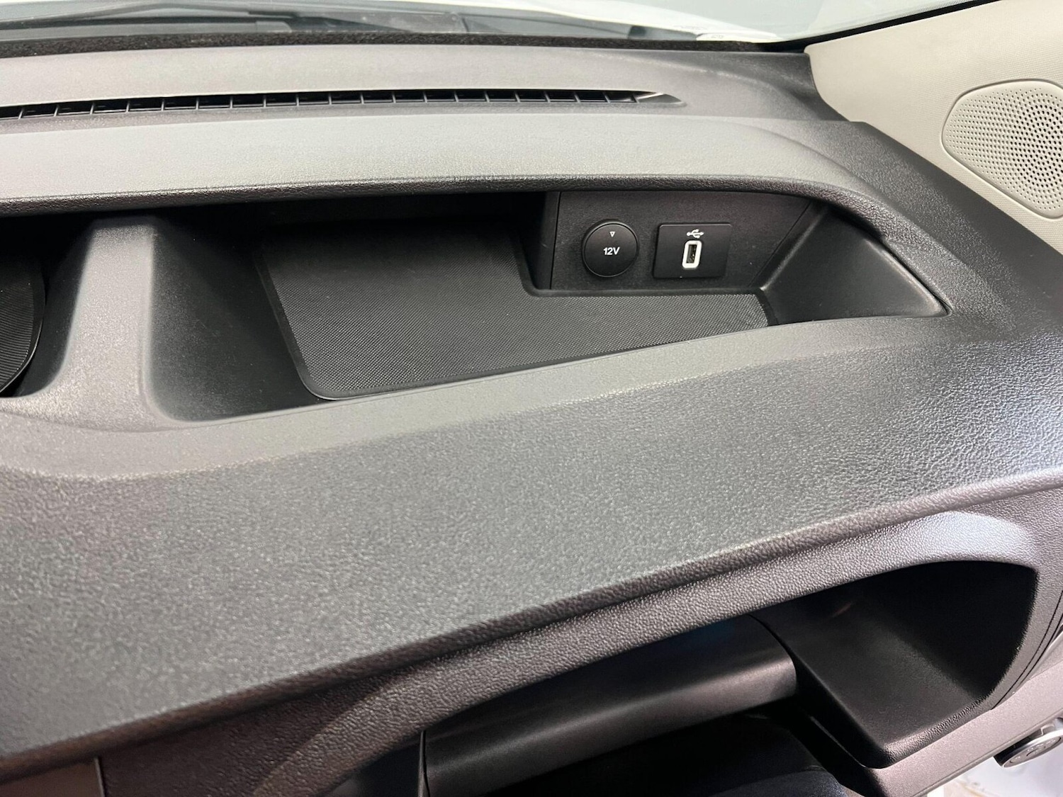 Used Ford Transit Custom 2022 for sale - 76872803: Photo 39