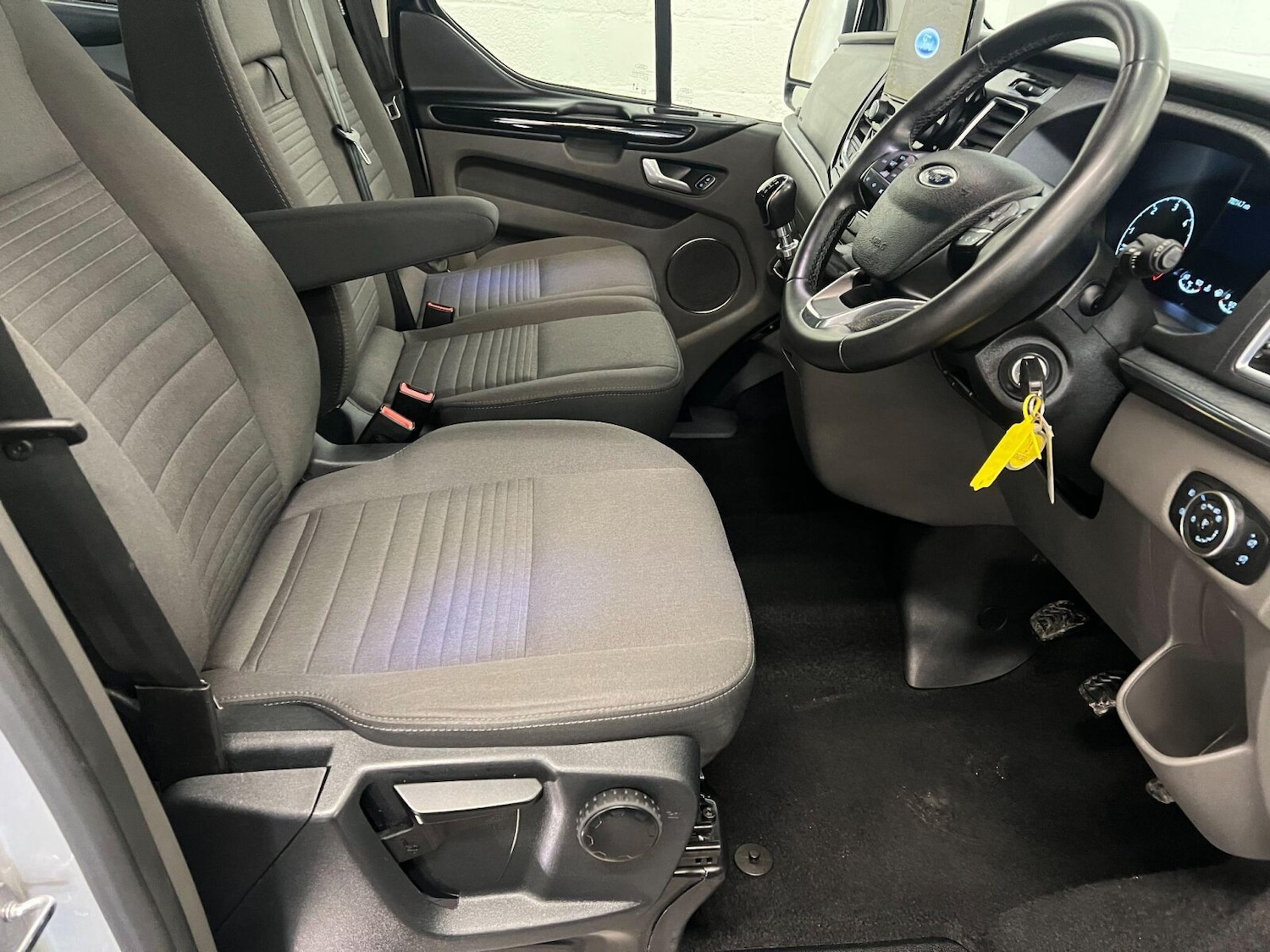 Used Ford Tourneo Custom 2022 for sale - 76233973: Photo 10