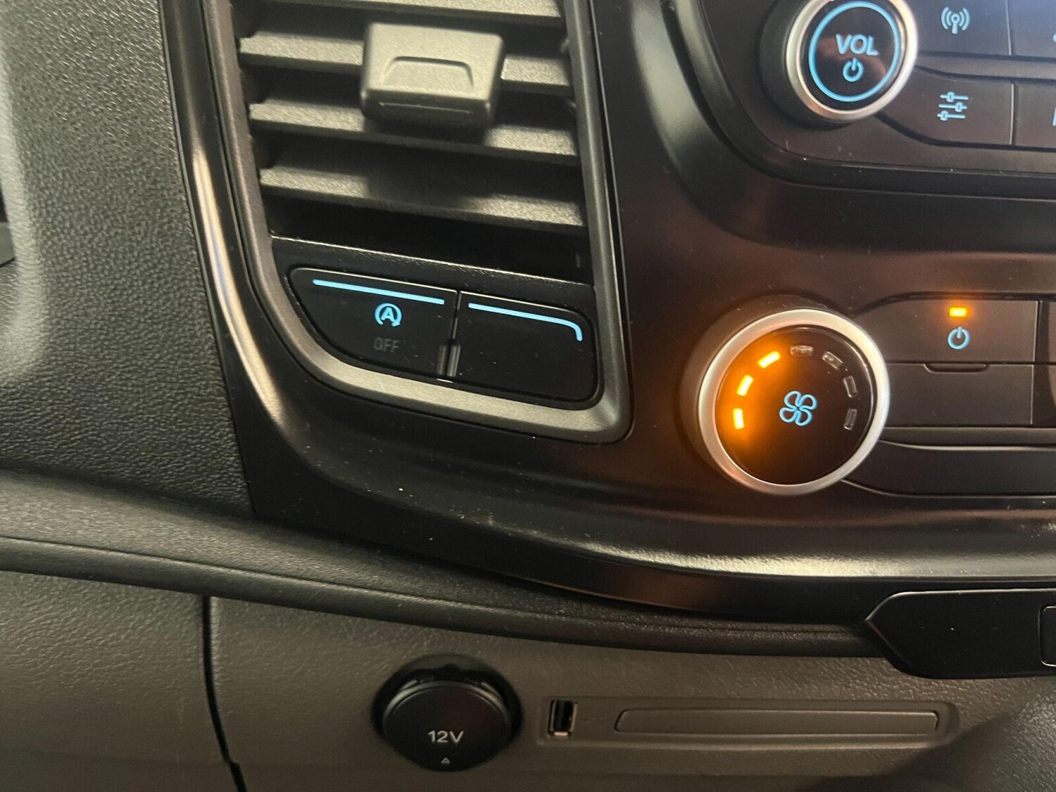 Used Ford Transit 2022 for sale - 75404354: Photo 24