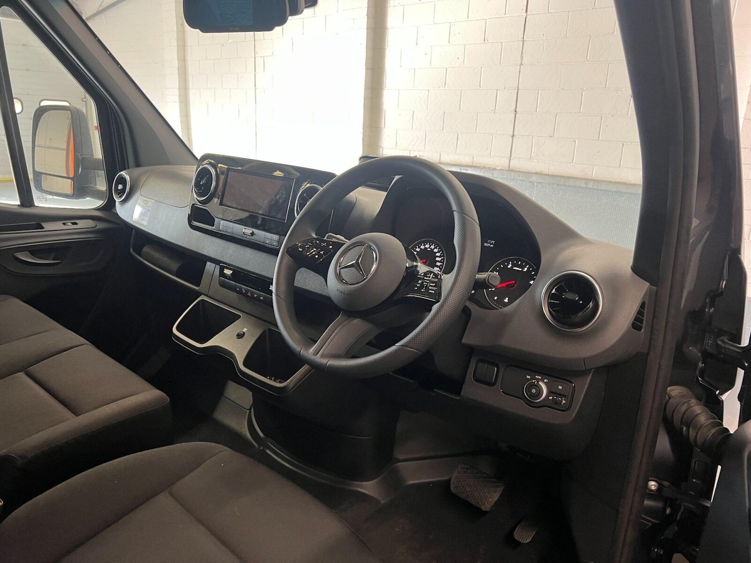 Used Mercedes-Benz Sprinter 2025 for sale - 76404665: Photo 6