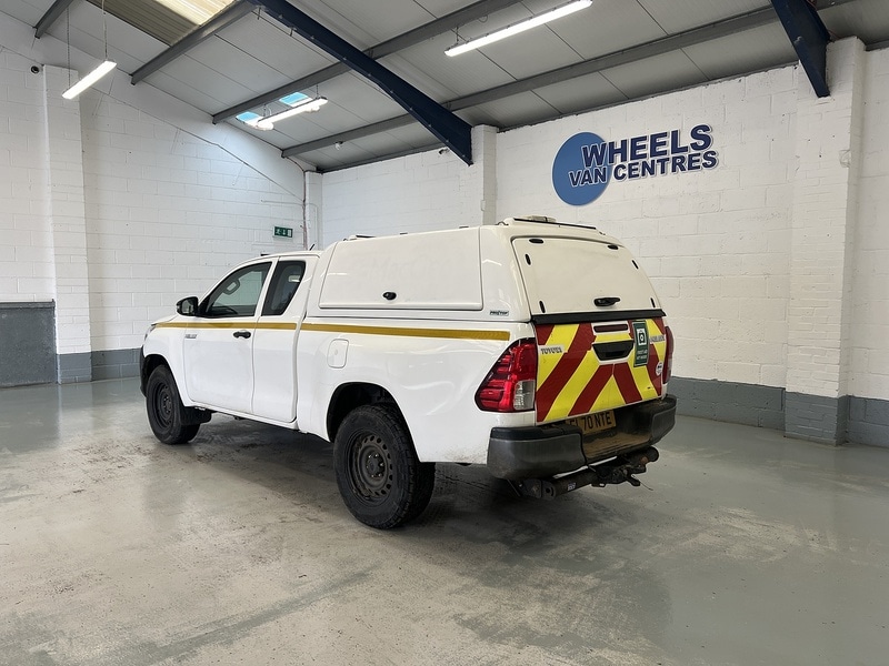 Used Toyota Hilux 2020 for sale - 77689215: Photo 2