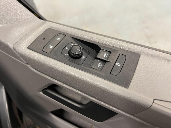 Used Volkswagen Transporter Shuttle 2021 for sale - 76265576: Photo 11