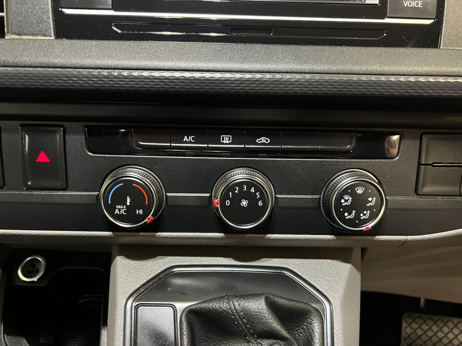 Used Volkswagen Transporter Shuttle 2021 for sale - 76265576: Photo 16