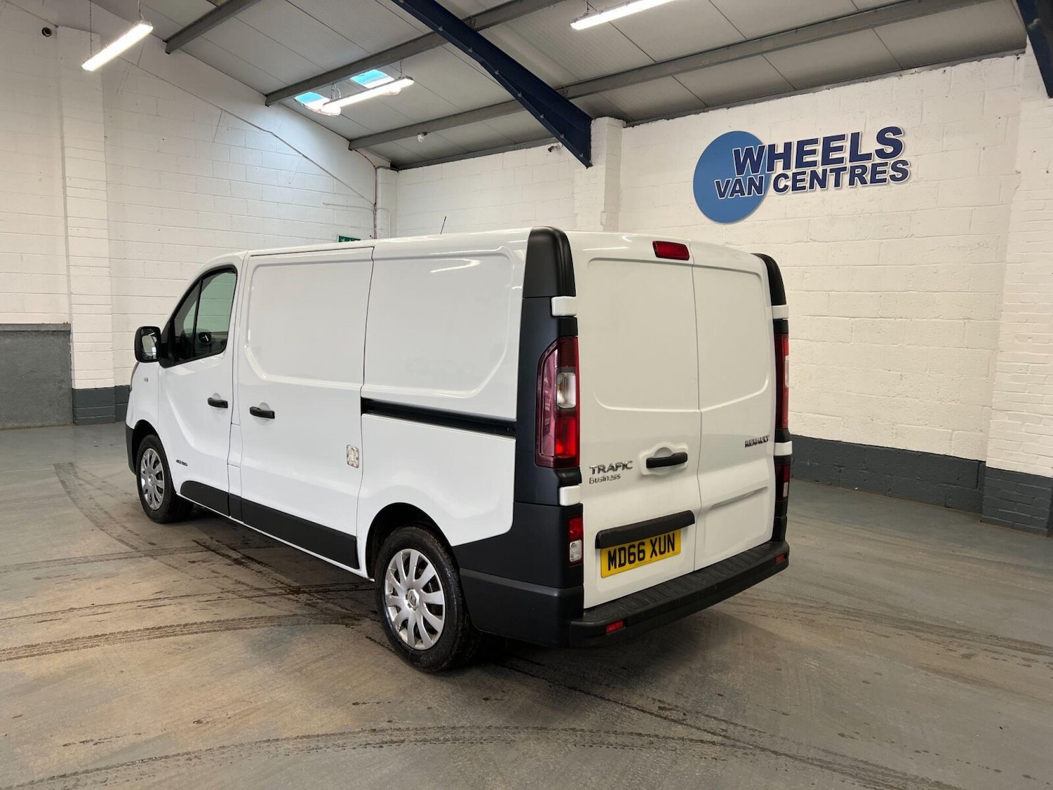 Used Renault Trafic 2017 for sale - 76384413: Photo 2