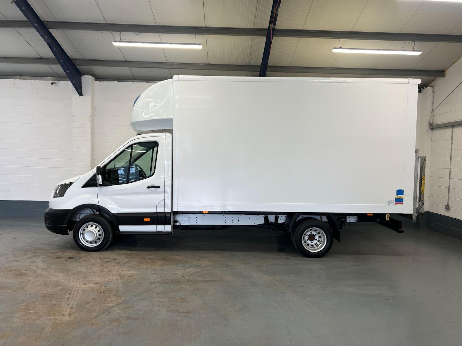 Used Ford Transit 2023 for sale - 76869349: Photo 2