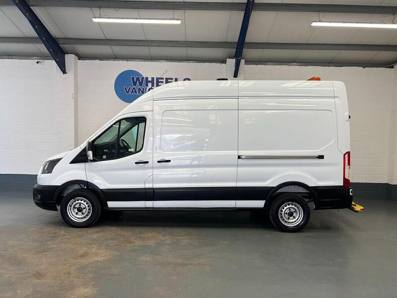 Used Ford Transit 2022 for sale - 76904239: Photo 2