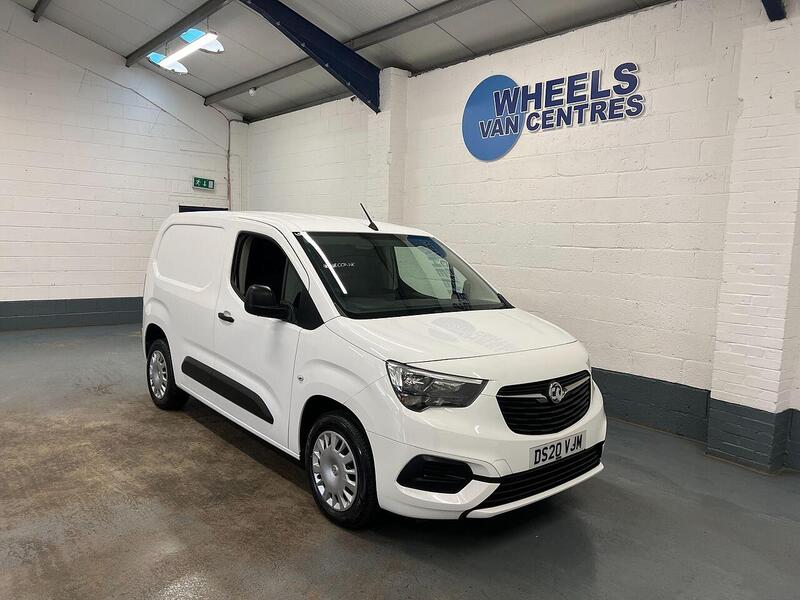 Used Vauxhall Combo 2020 for sale - 76904042: Photo 3