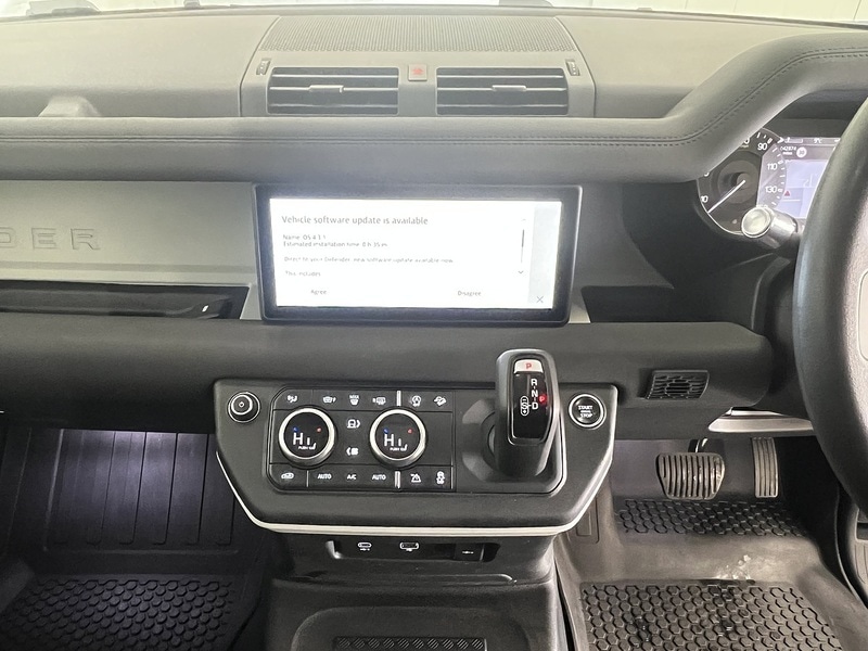 Used Land Rover Defender 90 2021 for sale - 76932171: Photo 18