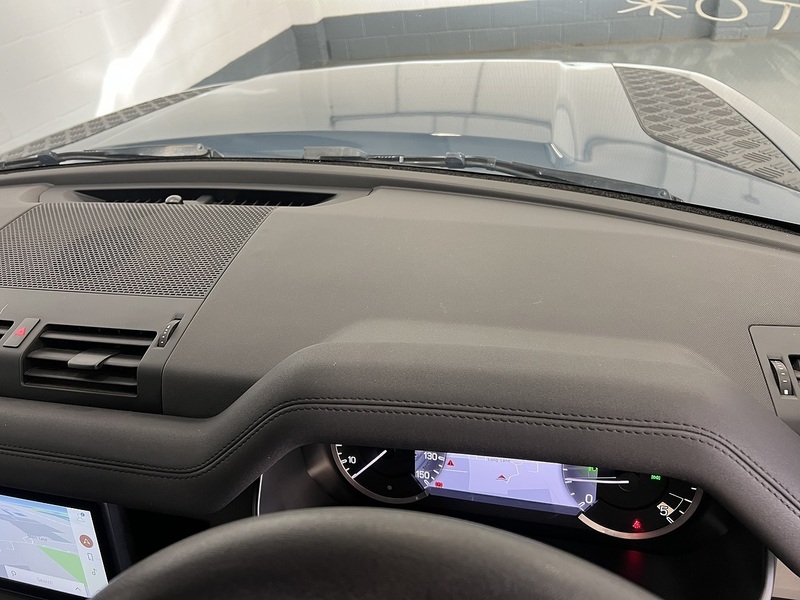 Used Land Rover Defender 90 2021 for sale - 76932171: Photo 30