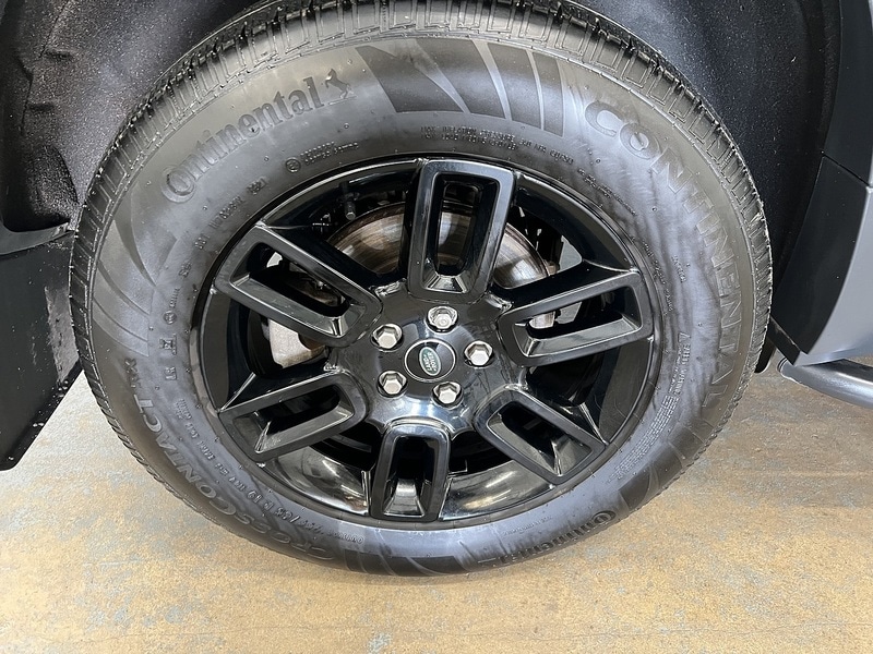 Used Land Rover Defender 90 2021 for sale - 76932171: Photo 40