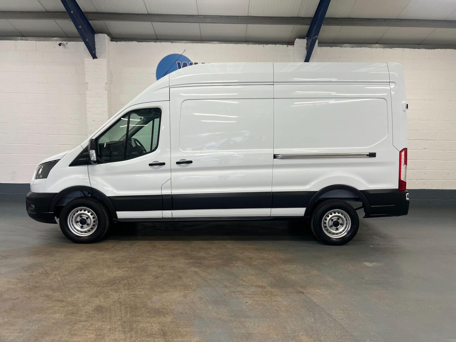 Used Ford Transit 2022 for sale - 76758002: Photo 2