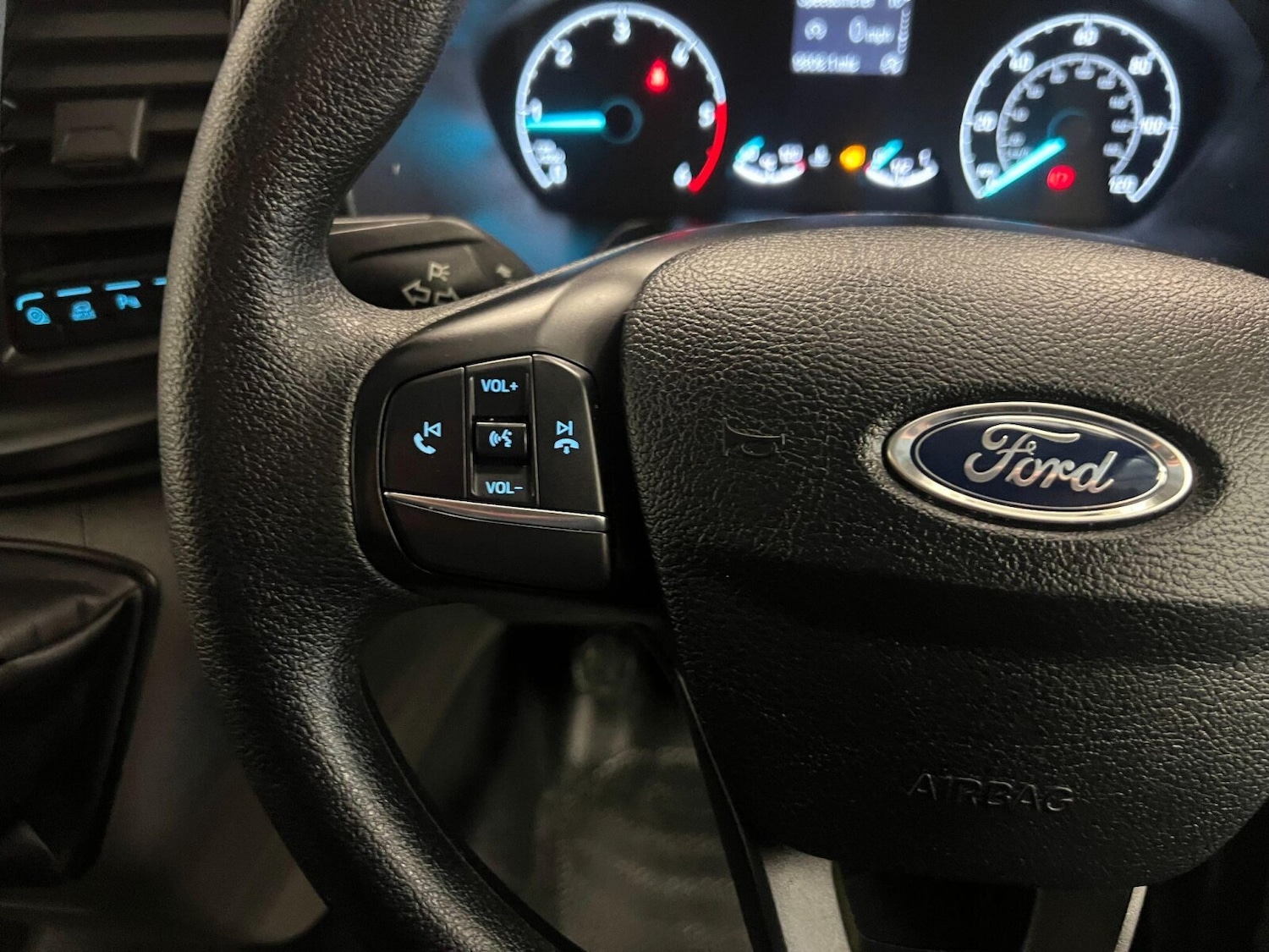 Used Ford Transit 2022 for sale - 76758002: Photo 37