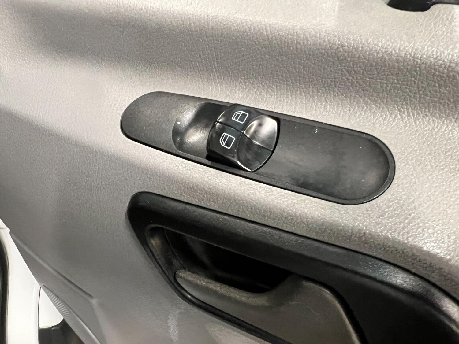 Used Mercedes-Benz Sprinter 2017 for sale - 76203945: Photo 10