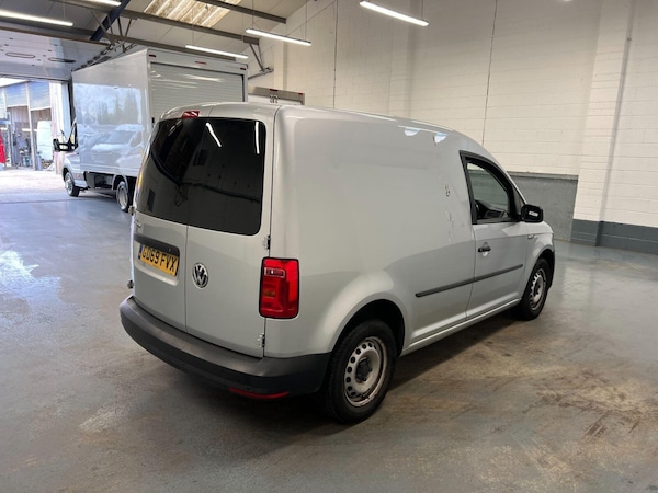 Used Volkswagen Caddy 2020 for sale - 76312417: Photo 3