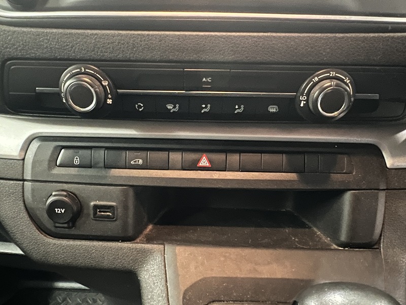 Used Vauxhall Vivaro for sale - 77180749: Photo 9