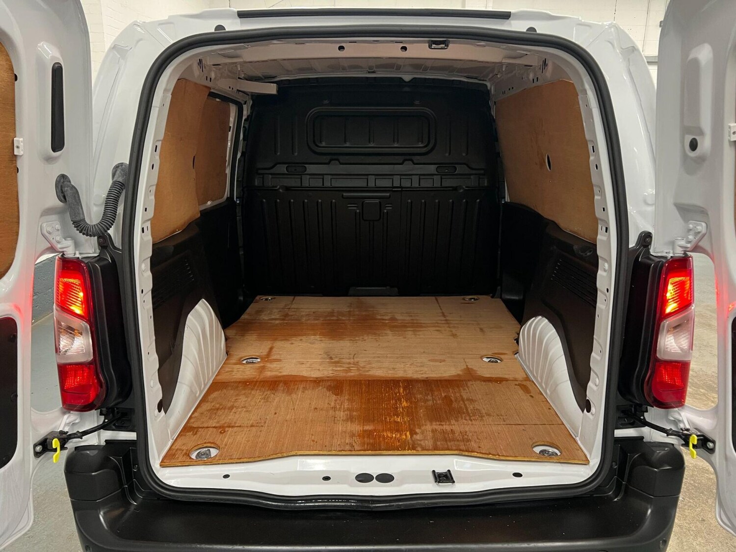 Used Vauxhall Combo 2024 for sale - 76140172: Photo 25