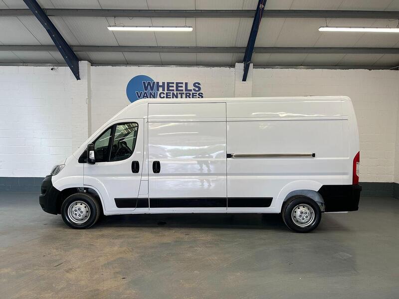 Used Vauxhall Movano 2022 for sale - 76903986: Photo 2