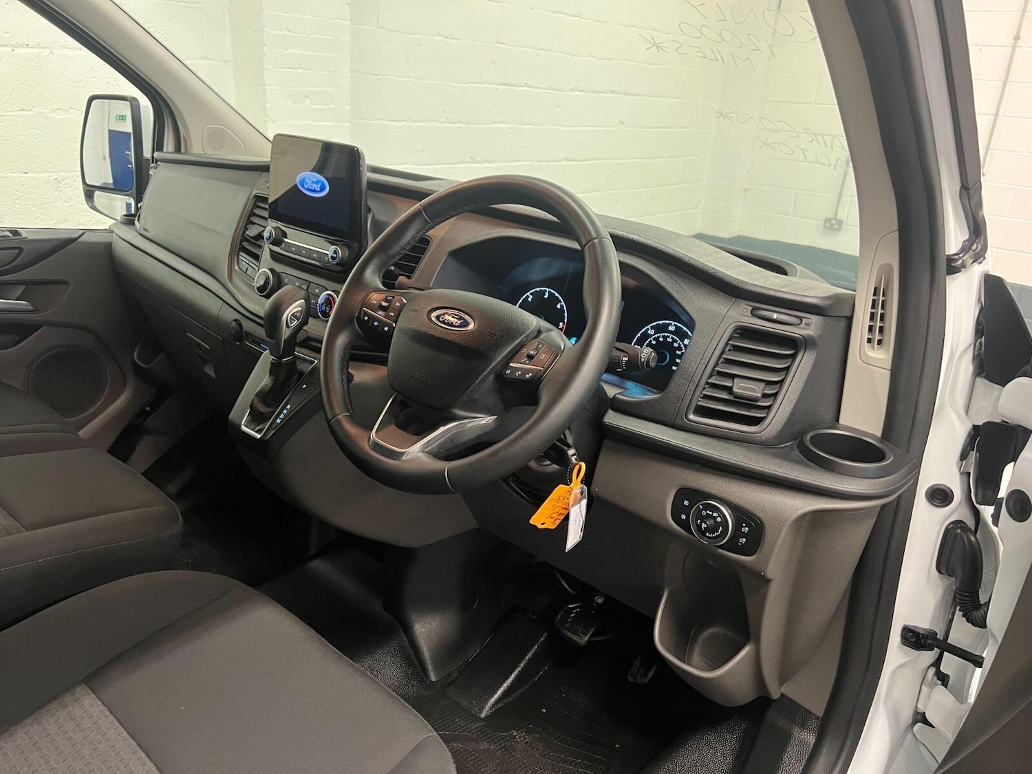 Used Ford Transit Custom 2023 for sale - 76871240: Photo 20