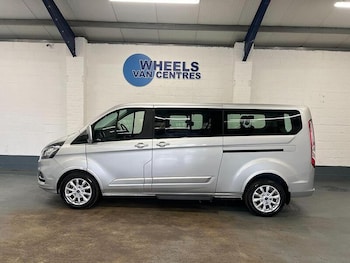 Used Ford Tourneo Custom 2022 for sale - 76903935: Photo