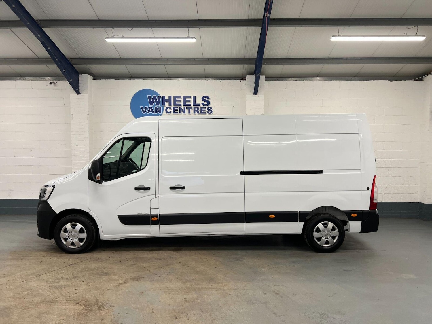 Used Renault Master 2023 for sale - 76344160: Photo 2