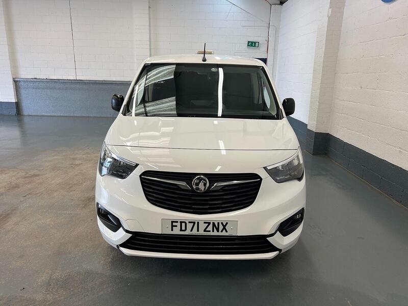 Used Vauxhall Combo 2022 for sale - 76904281: Photo 4
