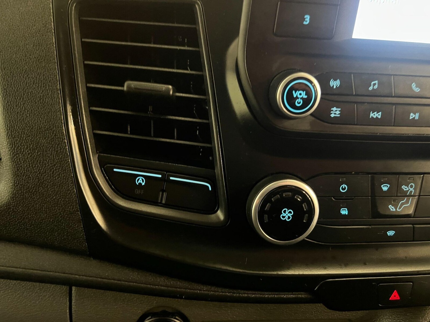 Used Ford Transit 2023 for sale - 76868790: Photo 16