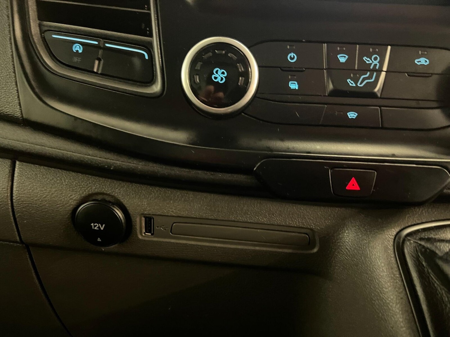 Used Ford Transit 2023 for sale - 76868790: Photo 17