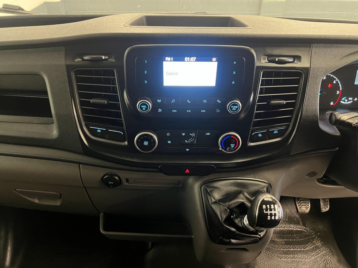 Used Ford Transit 2023 for sale - 76868790: Photo 23