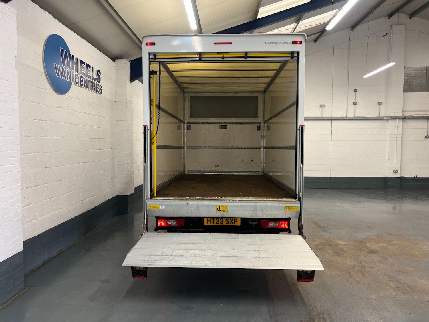 Used Ford Transit 2023 for sale - 76868790: Photo 28