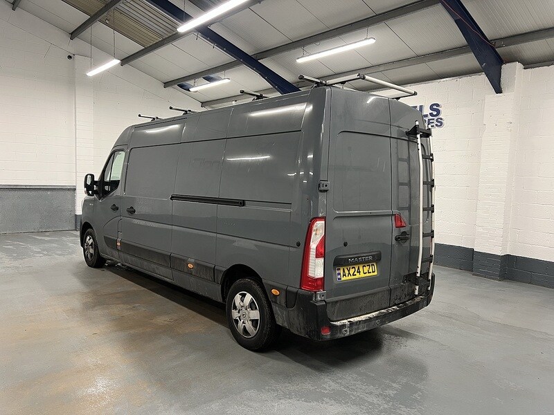 Used Renault Master 2024 for sale - 76940409: Photo 2