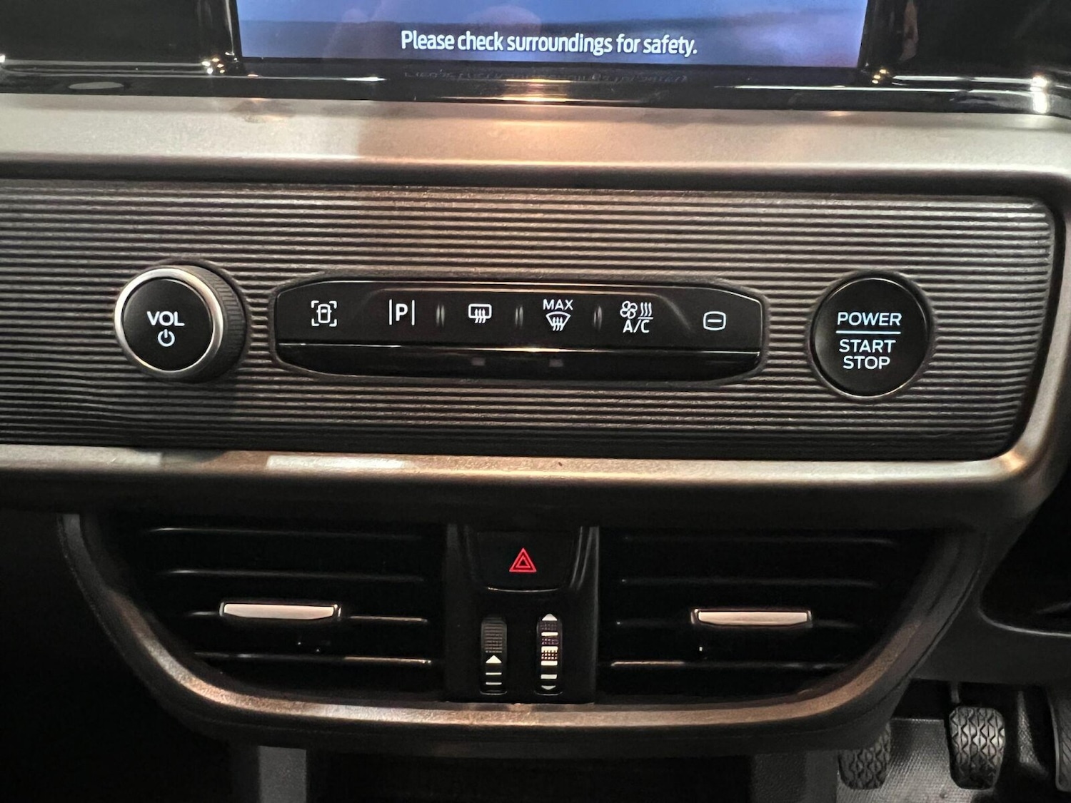 Used Ford Transit Courier 2024 for sale - 76289767: Photo 16