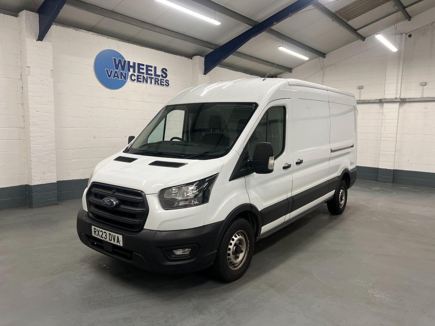 Used Ford Transit 2023 for sale - 76589835: Photo 1