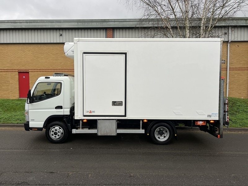 Used Mitsubishi Canter 2021 for sale - 76969773: Photo 2