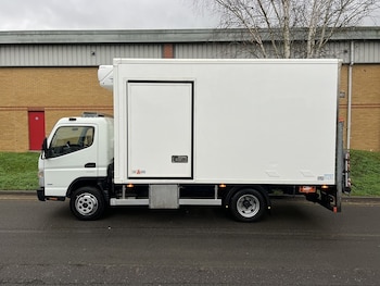 Used Mitsubishi Canter 2021 for sale - 76969773: Photo