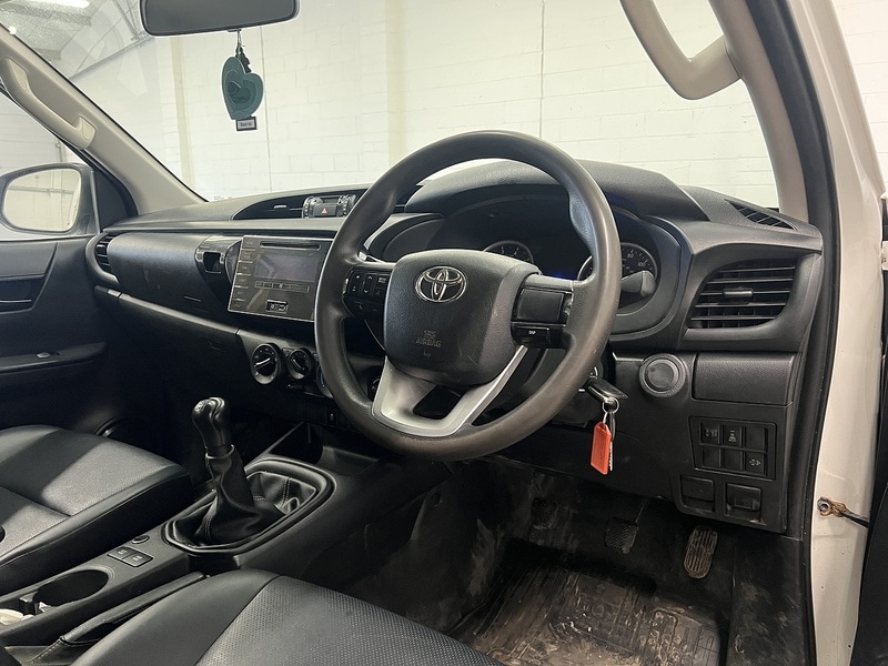 Used Toyota Hilux 2020 for sale - 77693915: Photo 6