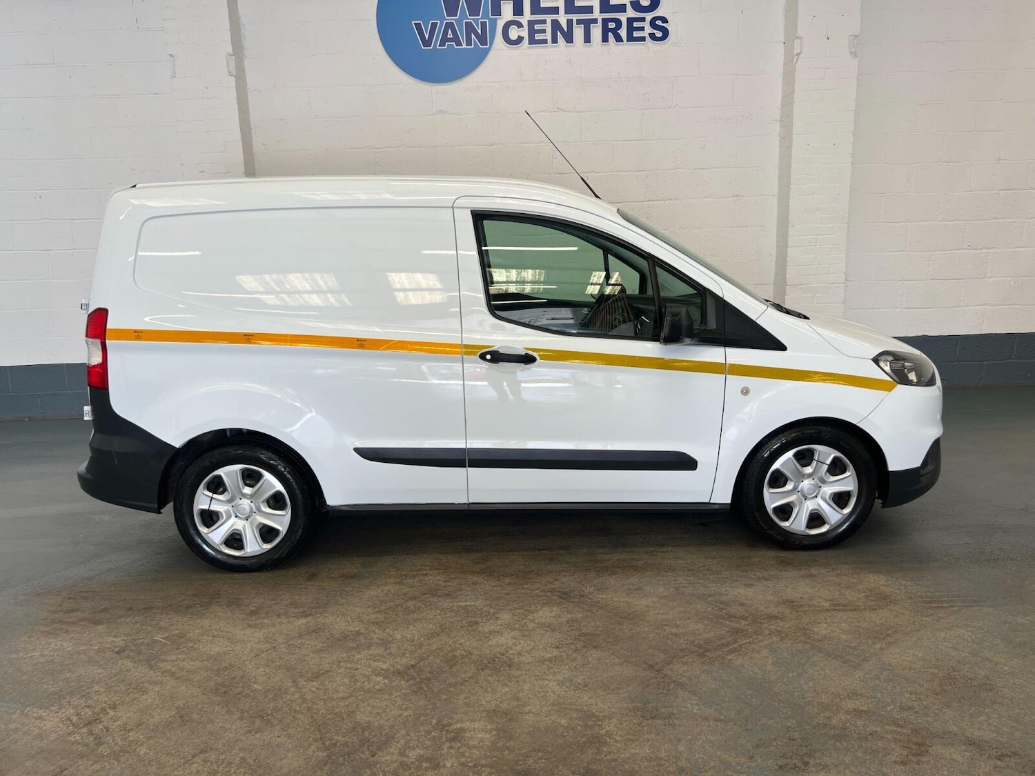 Used Ford Transit Courier 2021 for sale - 76871359: Photo 7