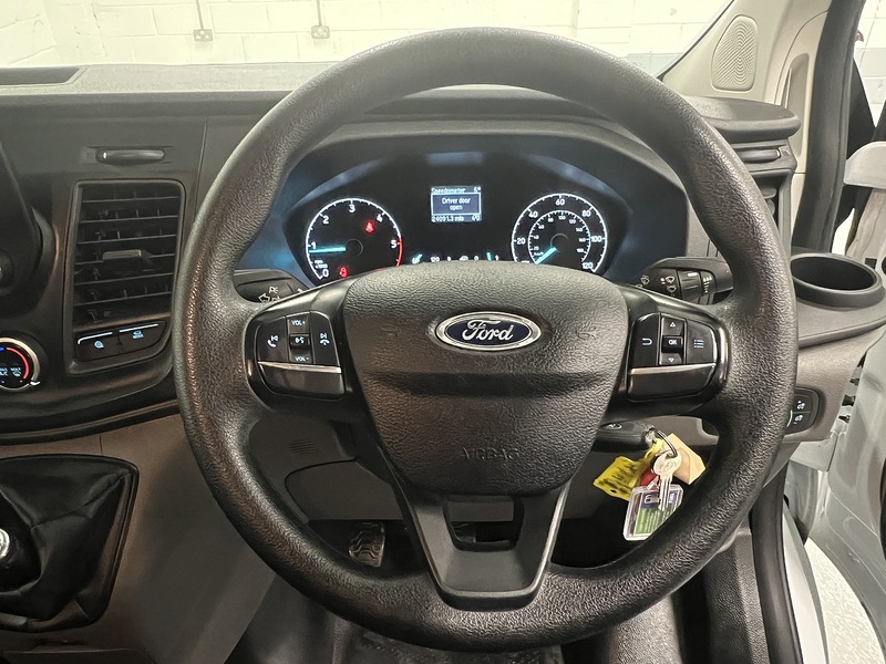 Used Ford Transit Custom 2023 for sale - 77568396: Photo 17