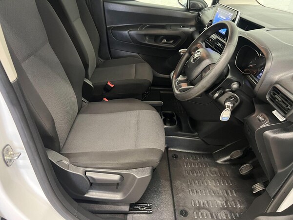 Used Toyota ProAce 2023 for sale - 75652939: Photo 10