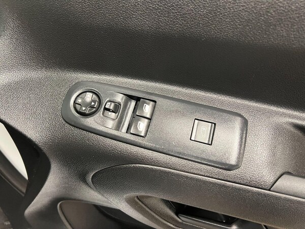Used Toyota ProAce 2023 for sale - 75652939: Photo 11