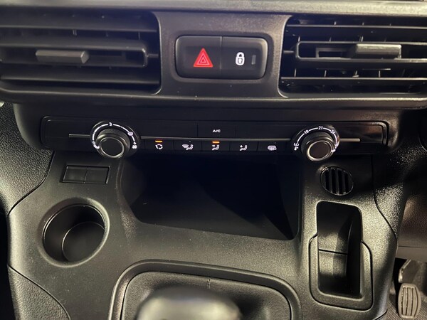 Used Toyota ProAce 2023 for sale - 75652939: Photo 18