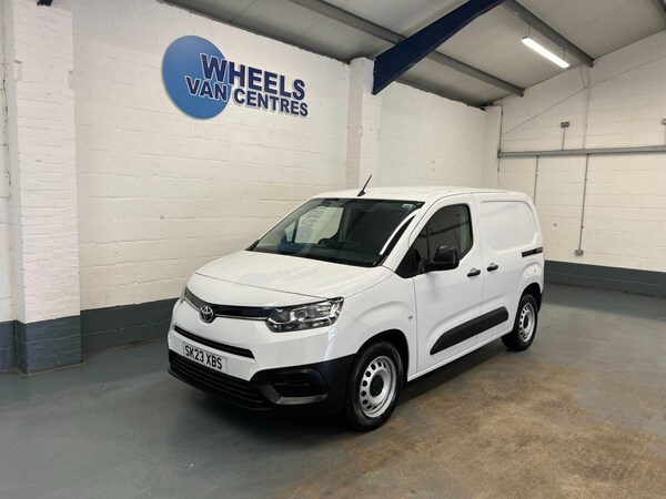 Used Toyota ProAce 2023 for sale - 75652939: Photo 1
