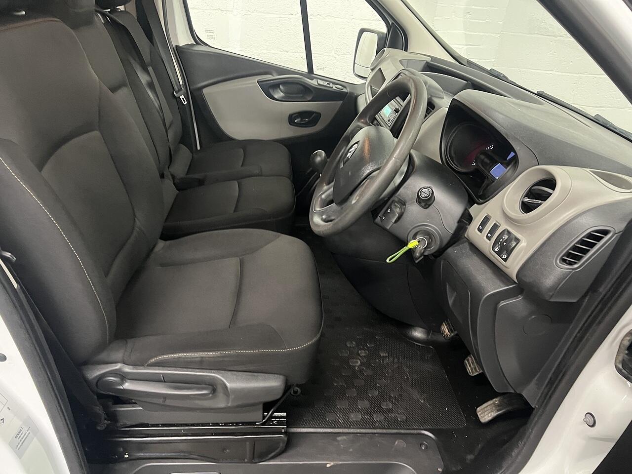 Used Renault Trafic 2019 for sale - 76773438: Photo 10