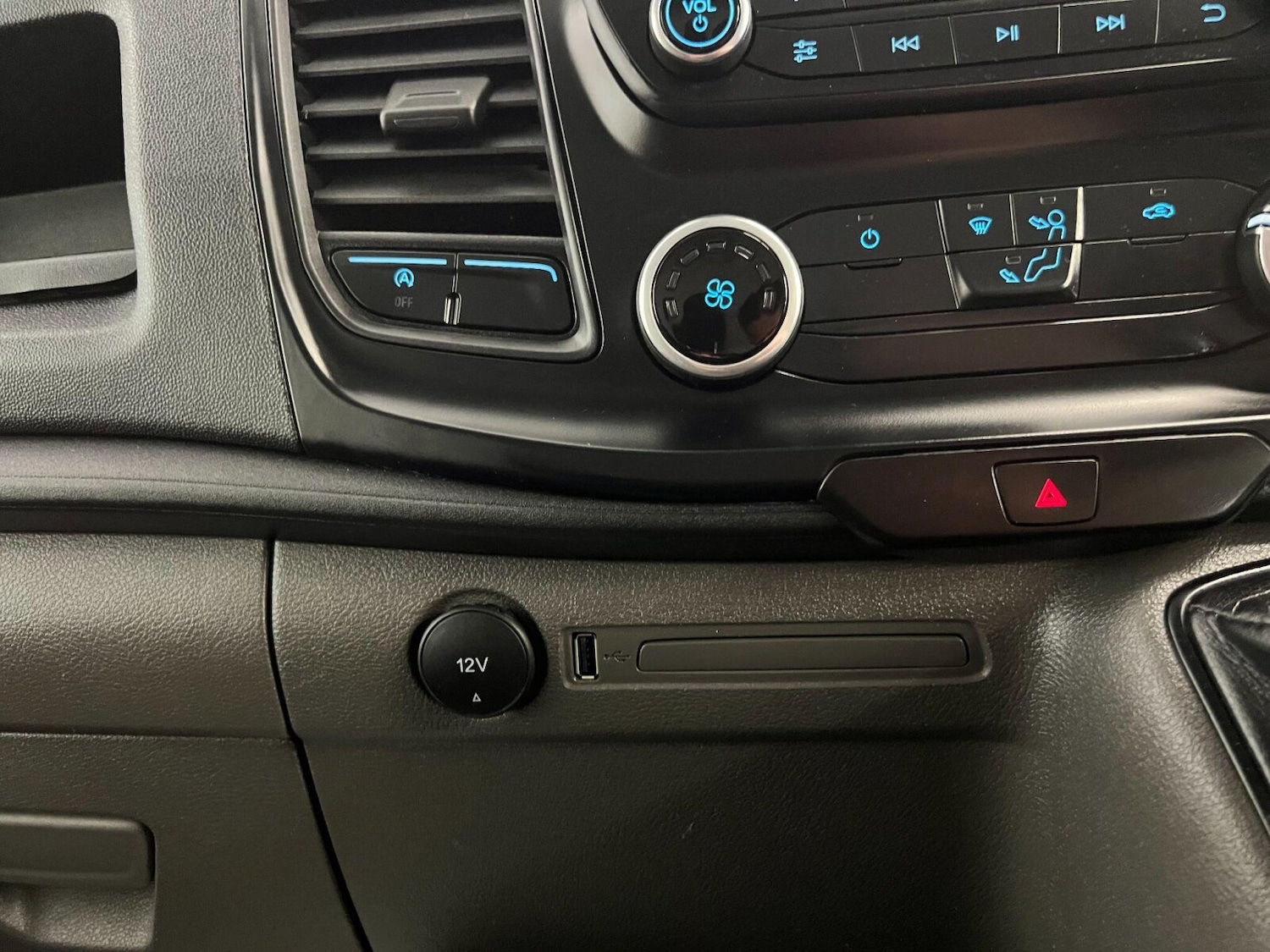 Used Ford Transit 2023 for sale - 76018224: Photo 17