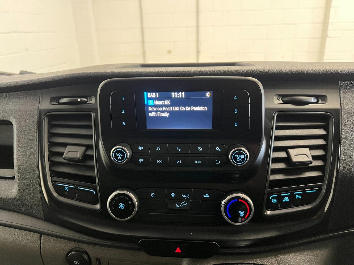 Used Ford Transit 2023 for sale - 76018224: Photo 24