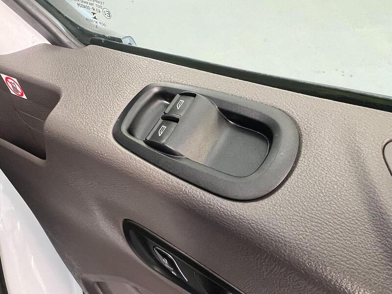 Used Ford Transit 2024 for sale - 76904405: Photo 12