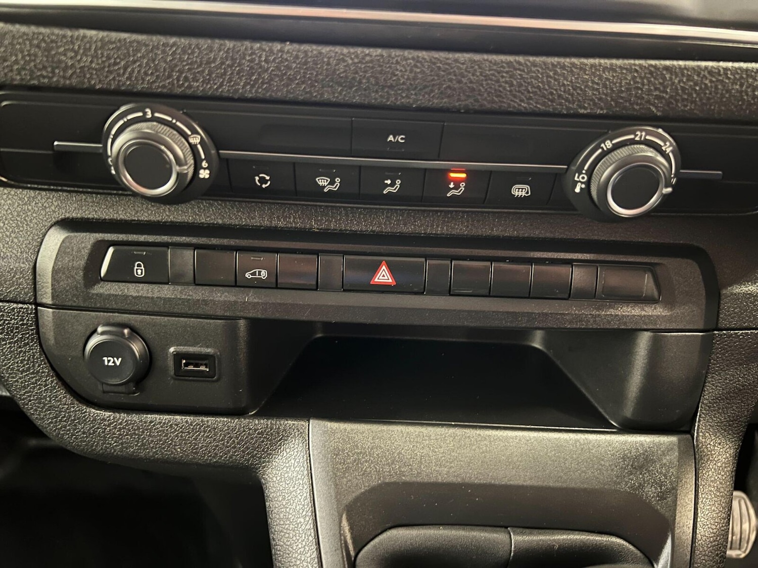 Used Peugeot Expert 2024 for sale - 76178079: Photo 23